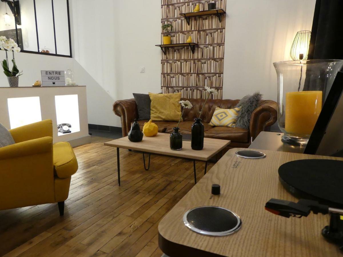 Entre Nous - La Poste Apartment โซมูร์ ภายนอก รูปภาพ