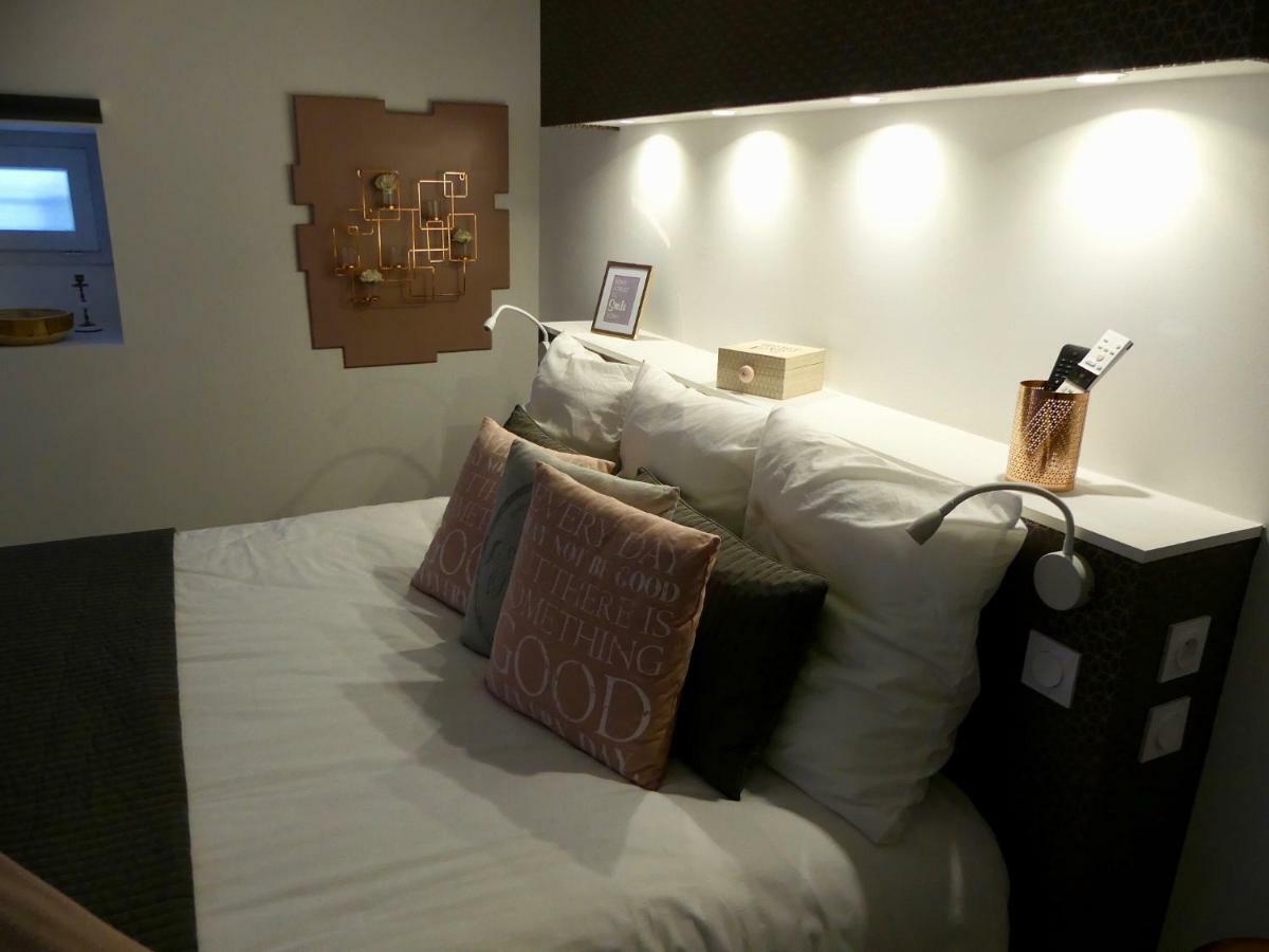 Entre Nous - La Poste Apartment โซมูร์ ภายนอก รูปภาพ