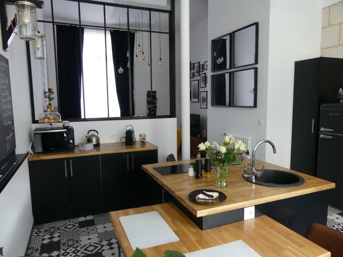Entre Nous - La Poste Apartment โซมูร์ ภายนอก รูปภาพ