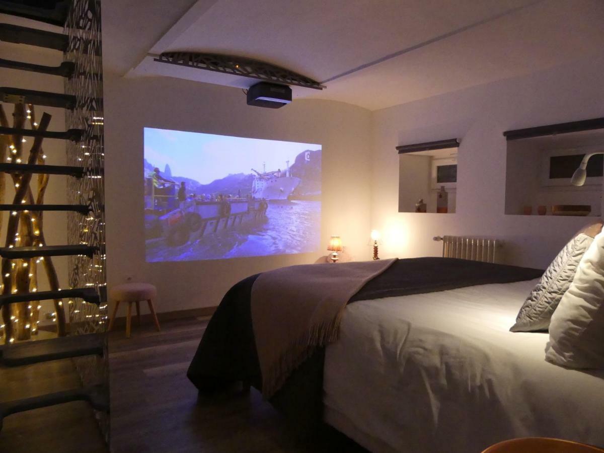 Entre Nous - La Poste Apartment โซมูร์ ภายนอก รูปภาพ