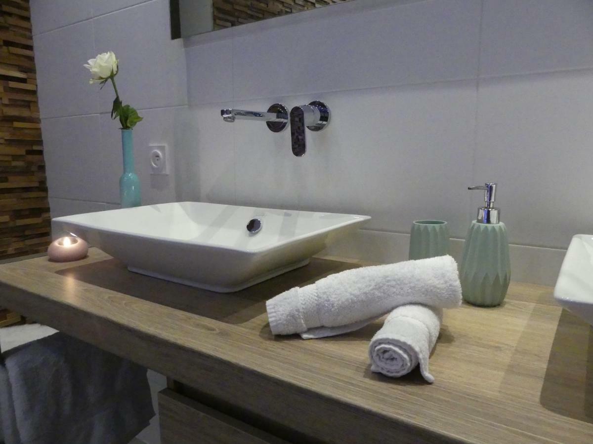 Entre Nous - La Poste Apartment โซมูร์ ภายนอก รูปภาพ