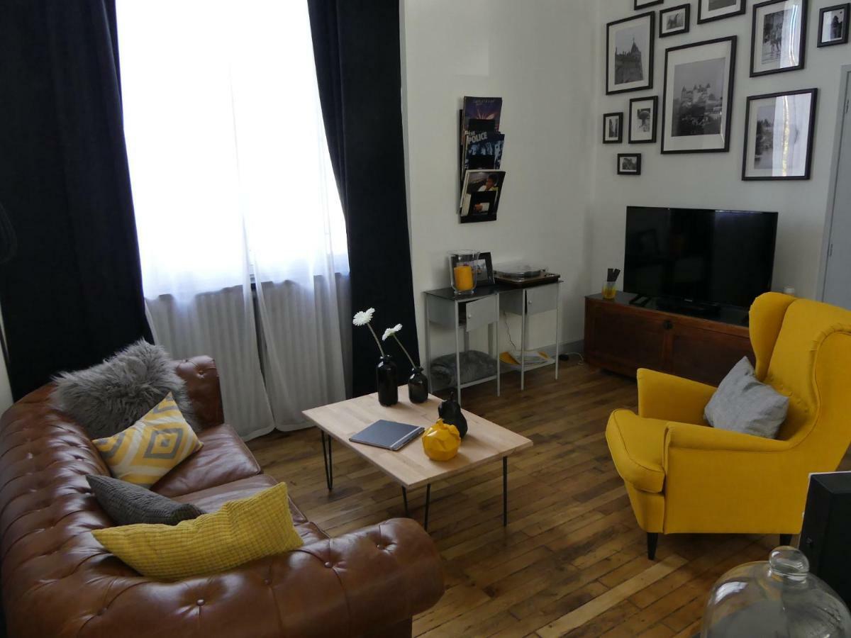 Entre Nous - La Poste Apartment โซมูร์ ภายนอก รูปภาพ