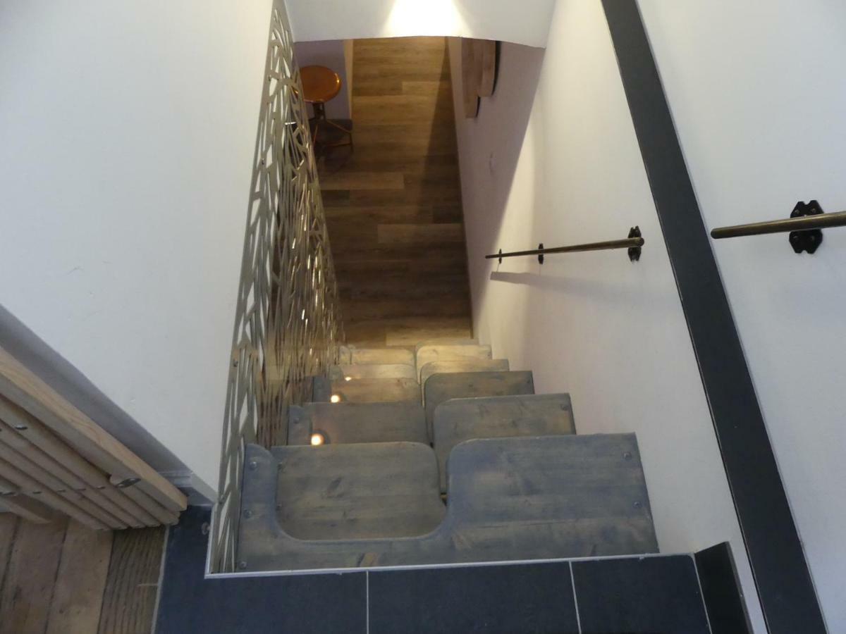 Entre Nous - La Poste Apartment โซมูร์ ภายนอก รูปภาพ